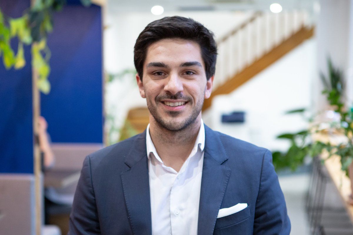Dans Stratégies, Vincent Luciani, co-CEO d’Artefact, explique que les entreprises consumer-centric sont celles qui s’en sortent.
