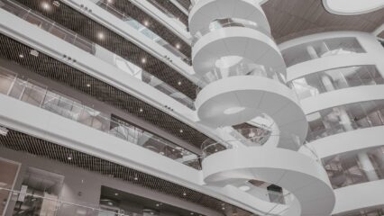 A-perspective-on-Data-AI-for-shopping- malls