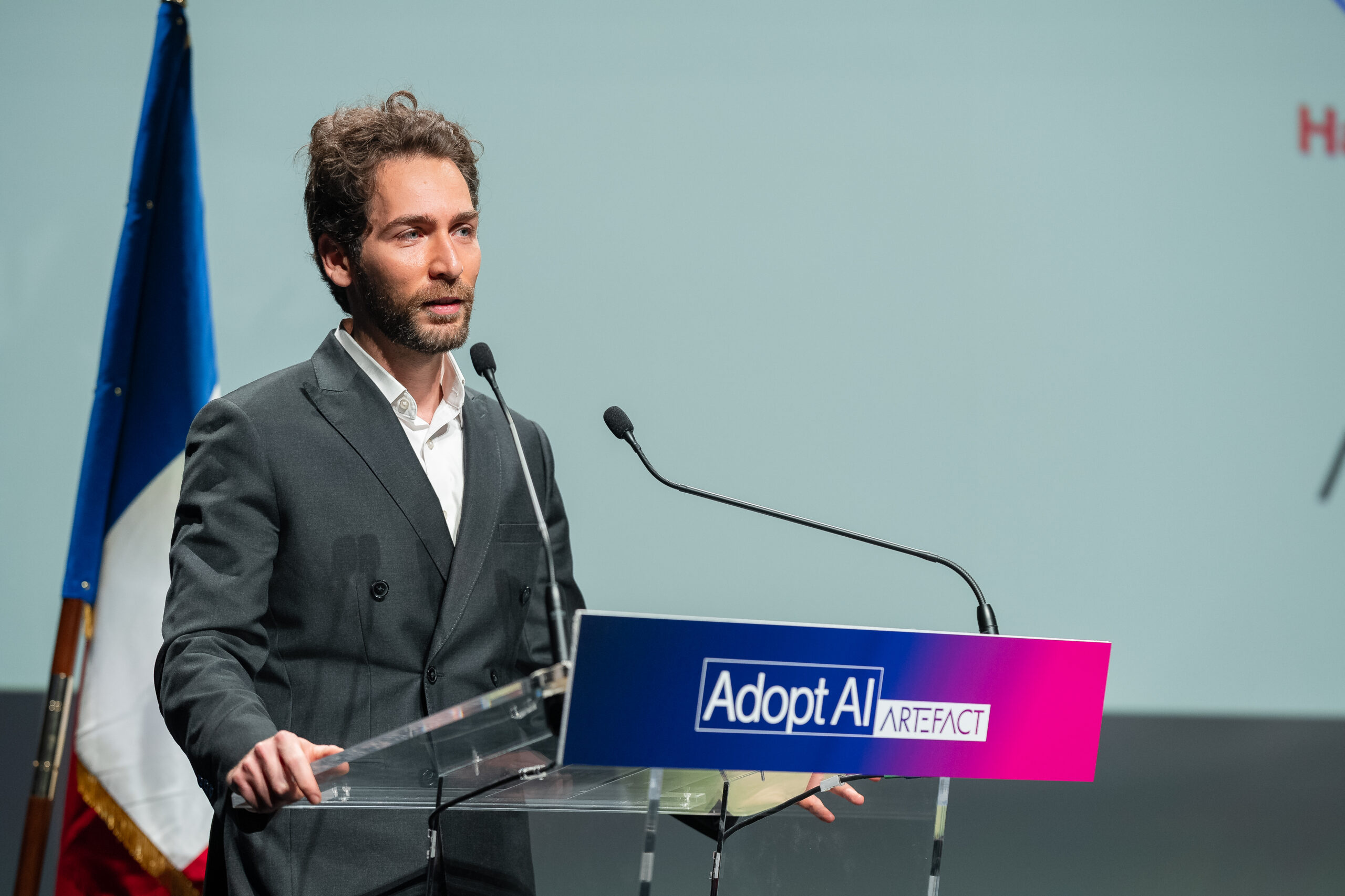 Hanan Ouazan, Partner &amp; Generative AI Lead at Artefact at the Adopt AI Summit - Generative AI Introduction