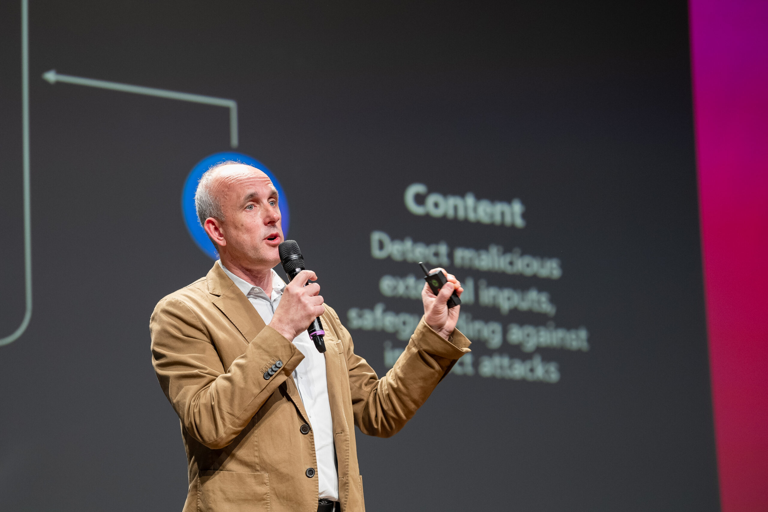 Xavier Perret, Director of Microsoft Azure France at the Adopt AI Summit – AI is not creative, you are!